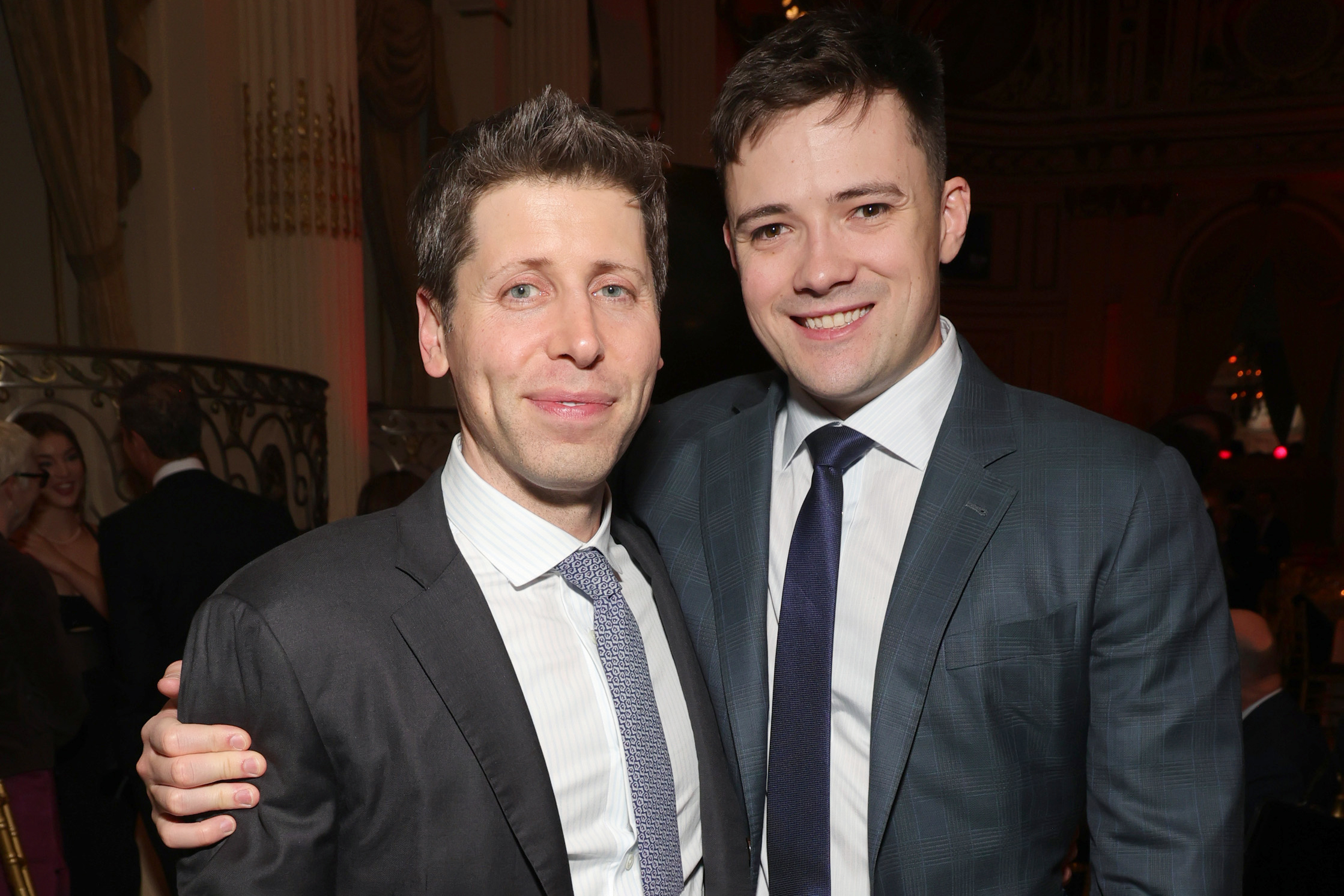 OpenAI's Sam Altman and Husband Among New Giving Pledge Signers - Vimarsana News